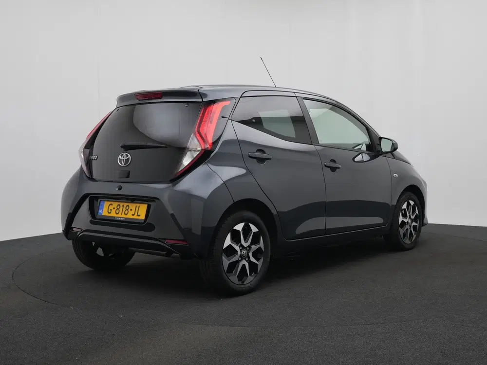 Toyota Aygo 1.0 VVT-i X-Joy uit 2019, foto 2