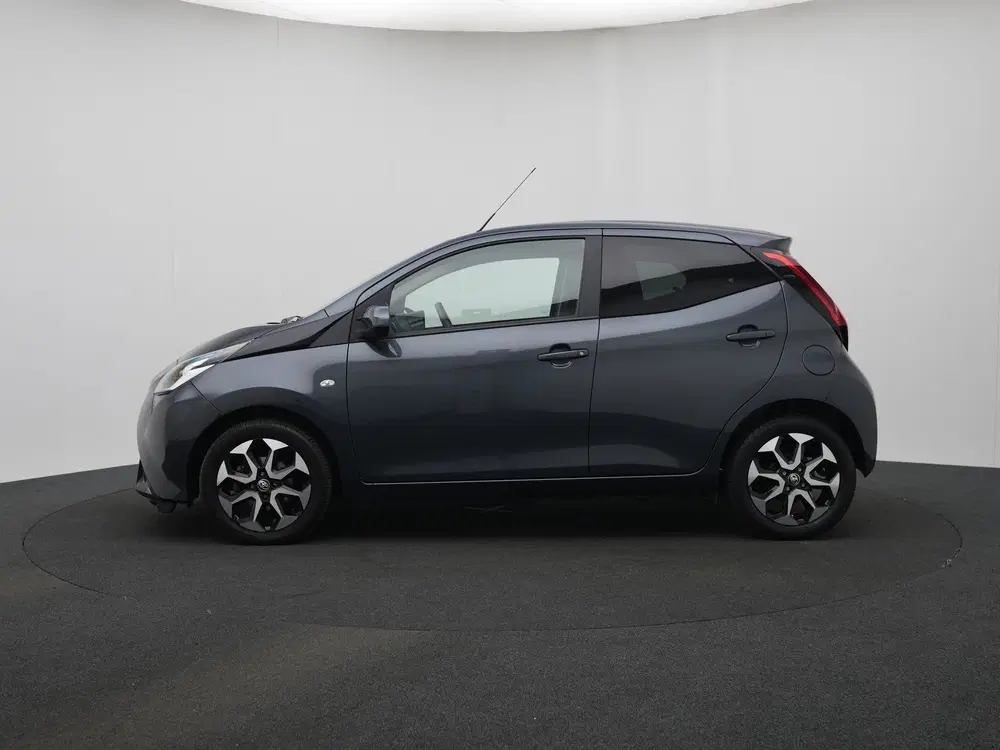 Toyota Aygo 1.0 VVT-i X-Joy uit 2019, foto 3