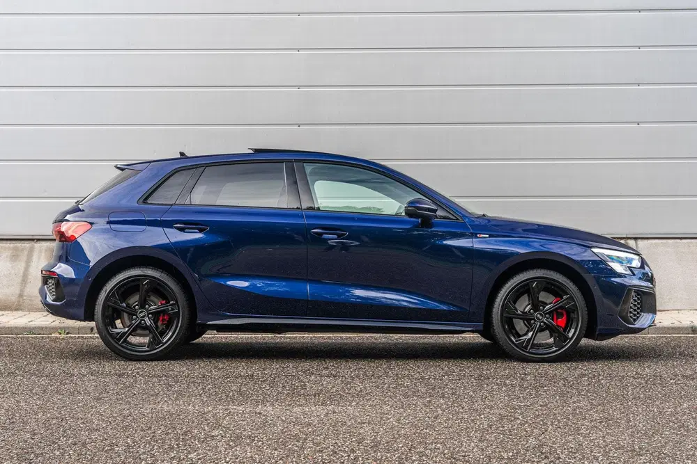 Audi A3 45 TFSIe 245pk PHEV S Edition Competition uit 2023, foto 3