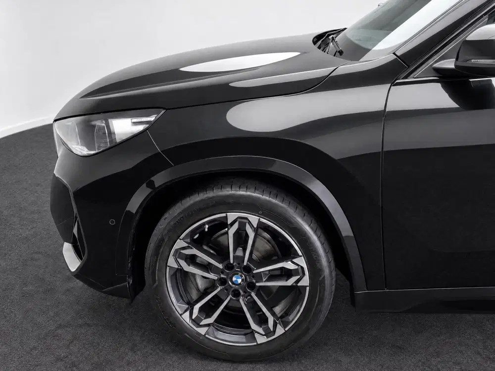 BMW iX1 eDrive20 M Sport uit 2025, foto 5