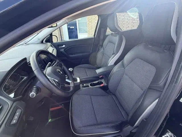 Renault Captur 1.0 TCe 90 Intens uit 2021, foto 8