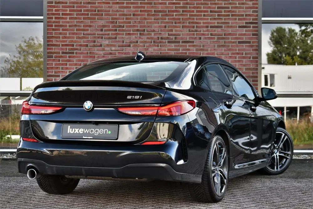 BMW 2-serie 2 Serie Gran Coupé 218i M-Sport Shadowline uit 2021, foto 2
