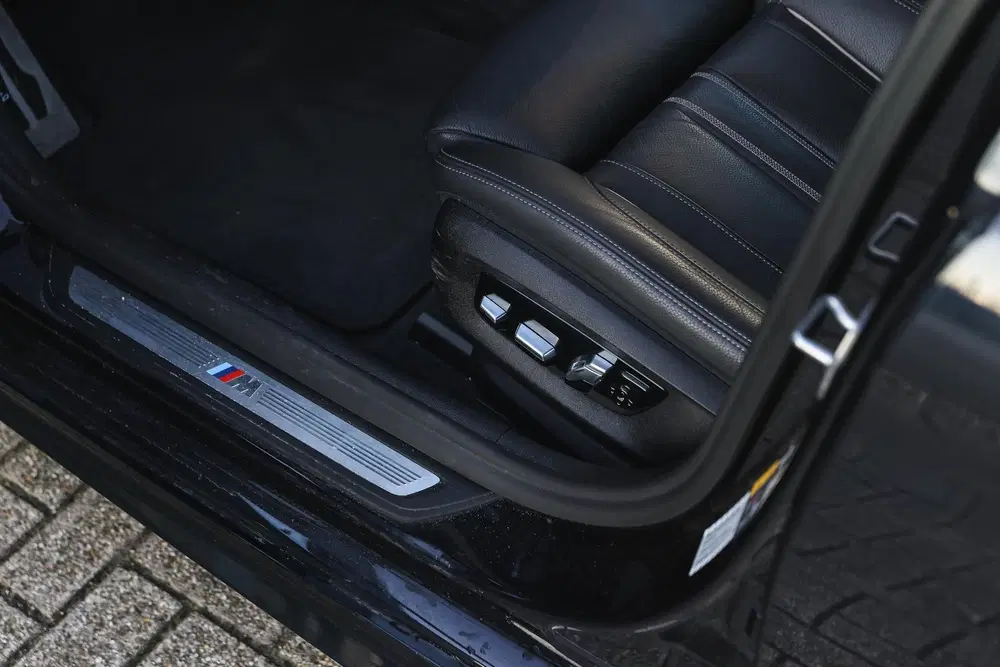BMW 5-serie 530e High Executive M Sport Automaat uit 2021, foto 14