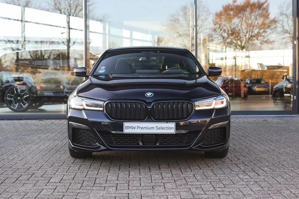 BMW 5-serie 530e High Executive M Sport Automaat uit 2021, foto 5