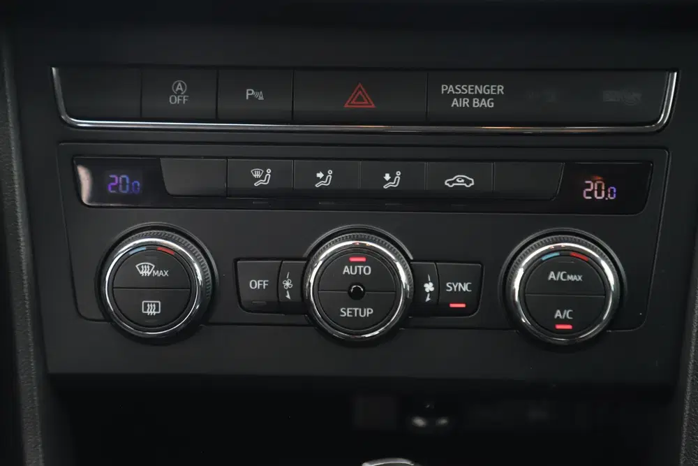 SEAT Leon 1.0 EcoTSI Style Business Intense DSG Auto uit 2019, foto 11