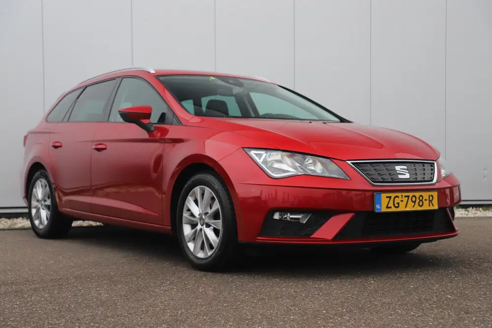 SEAT Leon 1.0 EcoTSI Style Business Intense DSG Auto uit 2019, foto 3