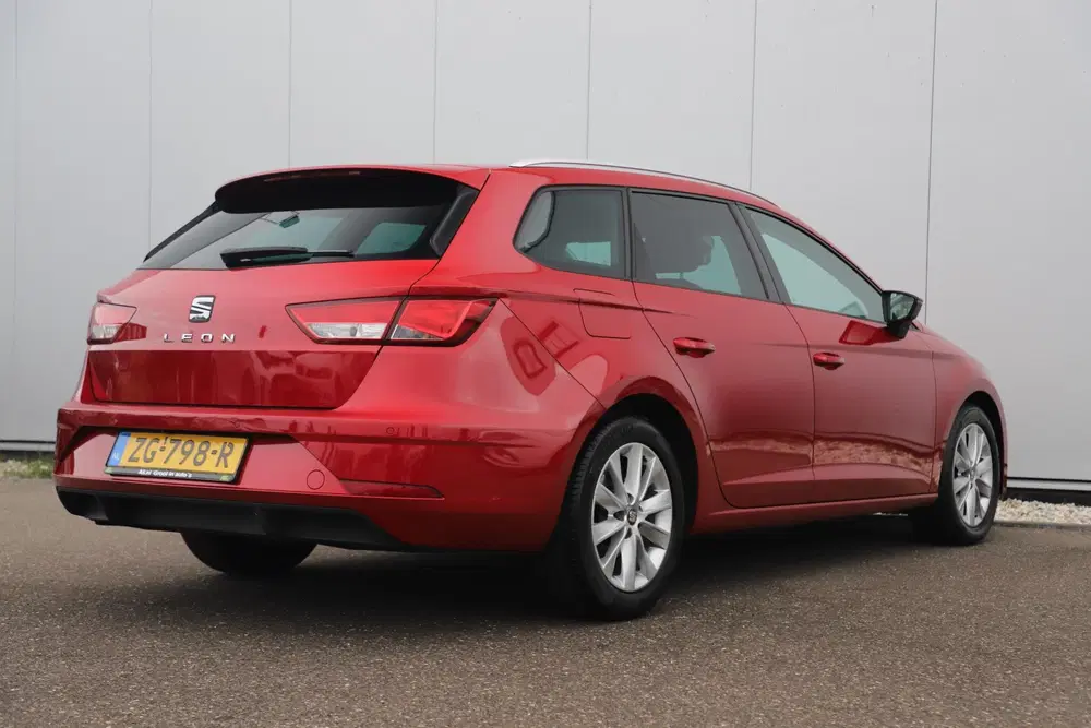 SEAT Leon 1.0 EcoTSI Style Business Intense DSG Auto uit 2019, foto 4