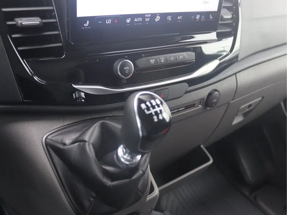 Ford Transit 350 2.0 TDCI 130 pk L2H2 Trend uit 2024, foto 11