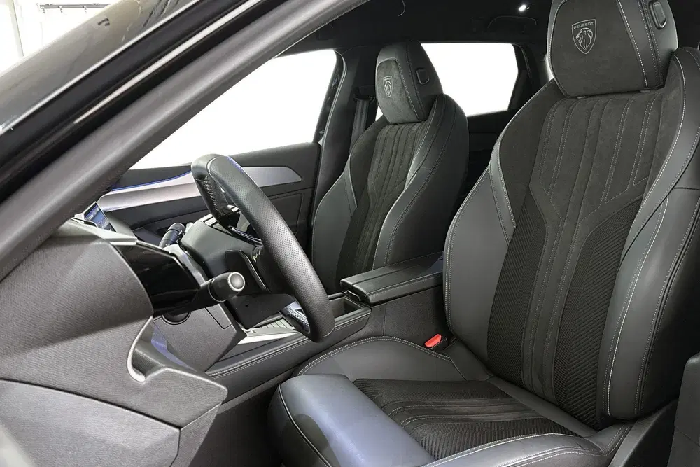 Peugeot 308 GT 54 kWh Stuur-Stoelverwarming Massage 36 uit 2025, foto 6