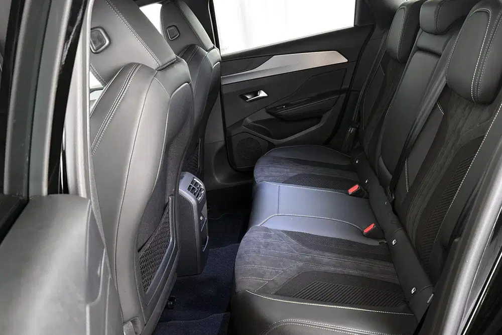 Peugeot 308 GT 54 kWh Stuur-Stoelverwarming Massage 36 uit 2025, foto 8