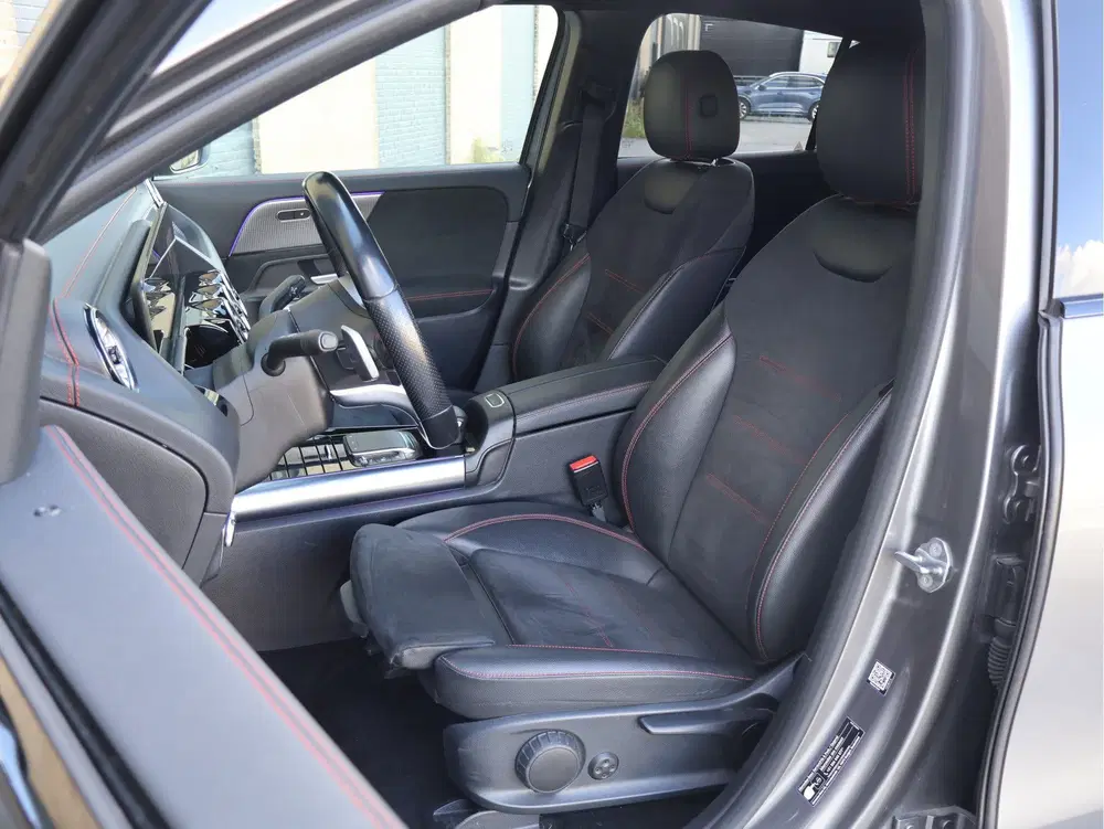 Mercedes-Benz EQA 250 Business Solution AMG 67 kWh uit 2021, foto 12
