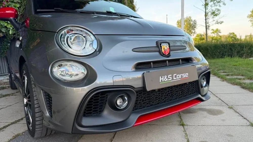 Abarth 695 1.4 T-Jet Abarth Competizione uit 2022, foto 12