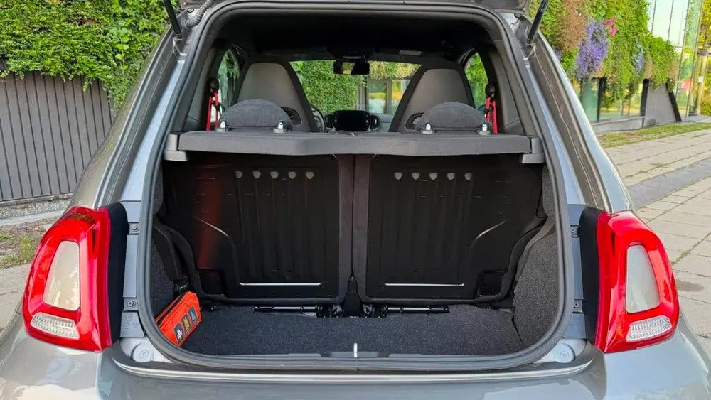 Abarth 695 1.4 T-Jet Abarth Competizione uit 2022, foto 6