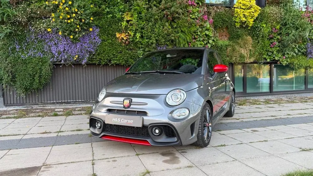 Abarth 695 1.4 T-Jet Abarth Competizione uit 2022, foto 7
