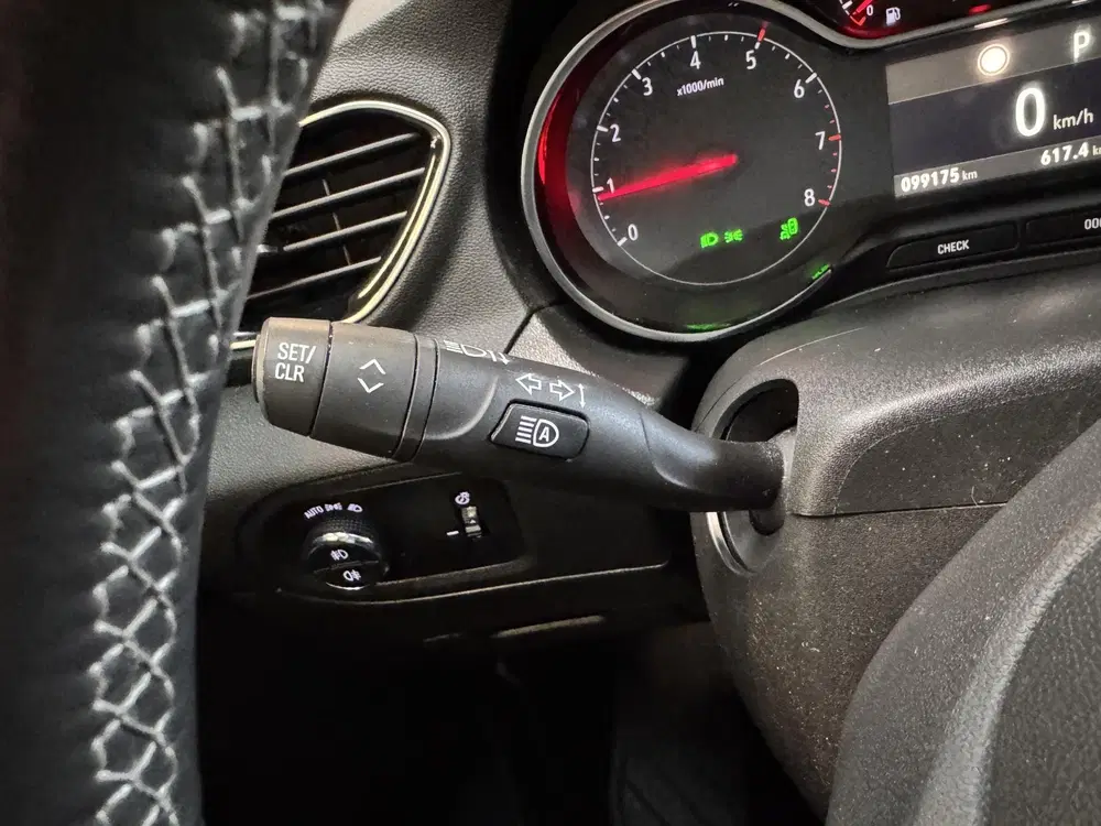 Opel Grandland 1.2 Turbo Innovation uit 2019, foto 13