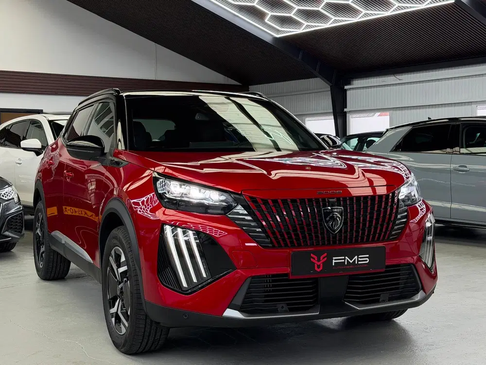 Peugeot 2008 1.2 Hybrid 145 GT CarPlay 360° Camera uit 2025, foto 9