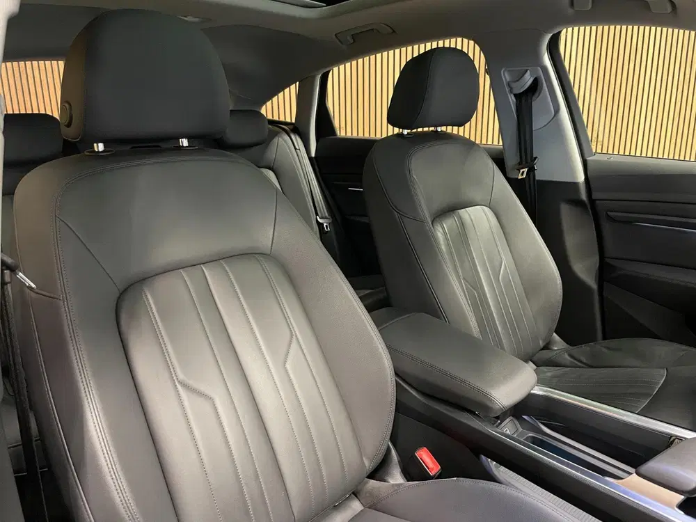 Audi e-tron 55 Quattro Business Plus 95 kWh uit 2020, foto 10