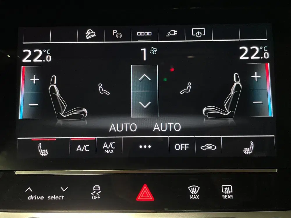 Audi e-tron 55 Quattro Business Plus 95 kWh uit 2020, foto 14
