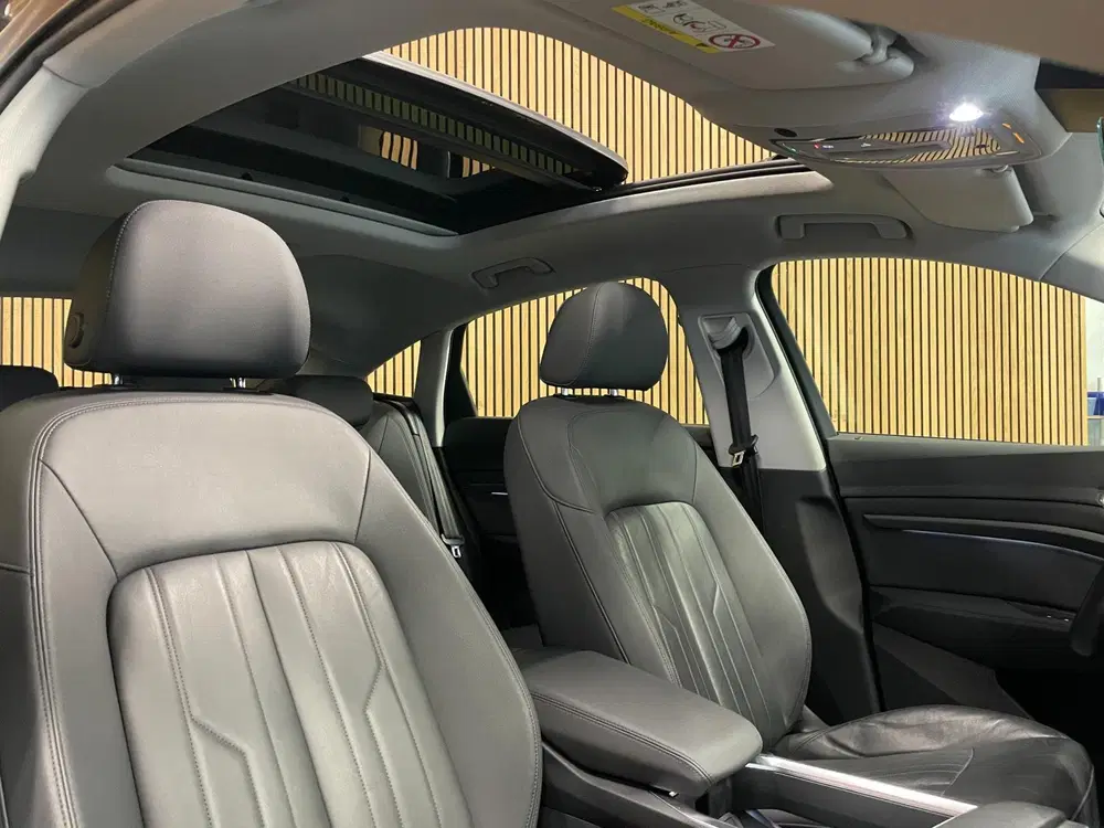 Audi e-tron 55 Quattro Business Plus 95 kWh uit 2020, foto 9