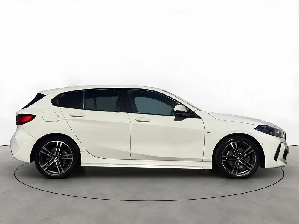 BMW 1-serie 118i 140PK M-Sport Shadow Camera Virtual 1 uit 2019, foto 6