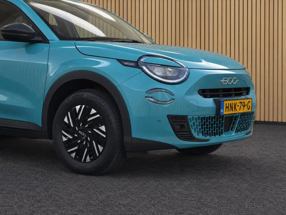 Fiat 600 1.2 Hybrid Urban uit 2025, foto 8