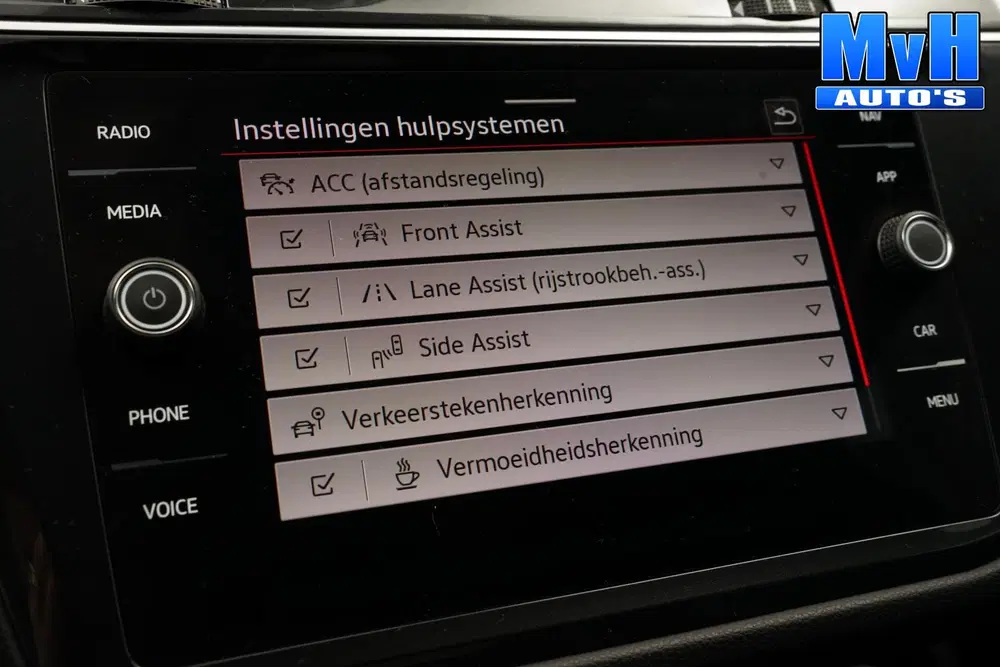 Volkswagen Tiguan 1.4 TSI PHEV R-Line uit 2023, foto 11