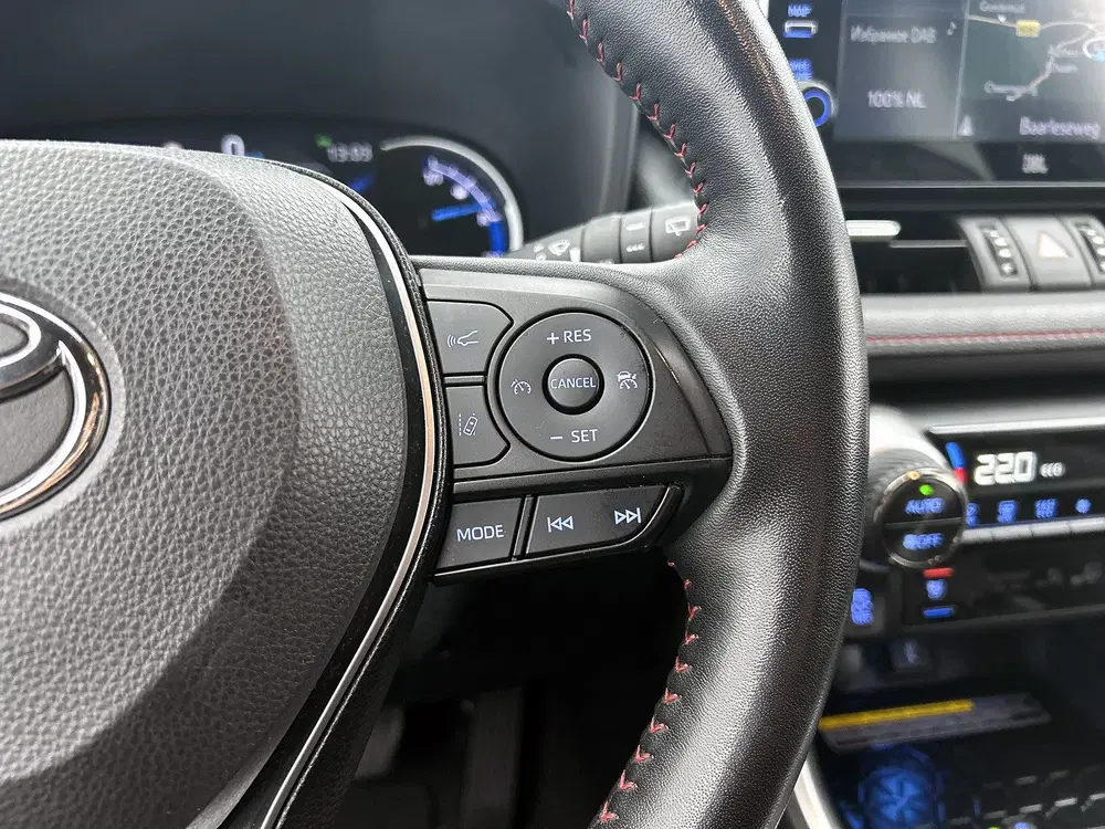 Toyota RAV 4 2.5 Plug-in Hybrid AWD Bi-Tone Plus uit 2021, foto 15