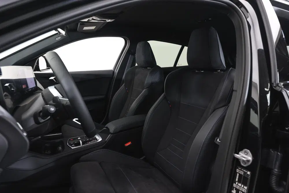 BMW 1-serie 120 M Sport Automaat uit 2026, foto 11