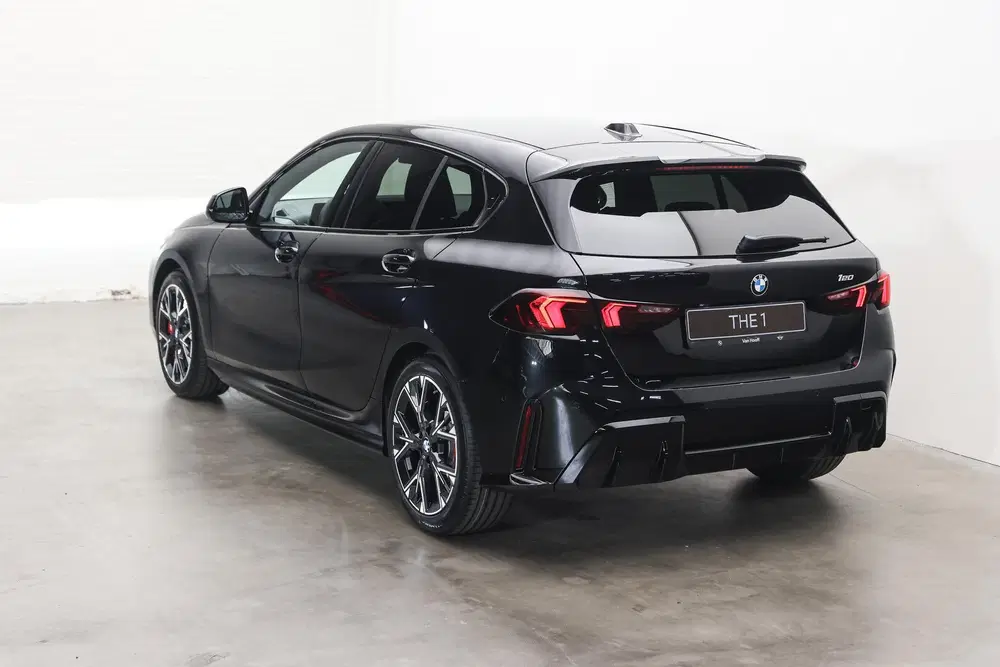 BMW 1-serie 120 M Sport Automaat uit 2026, foto 2