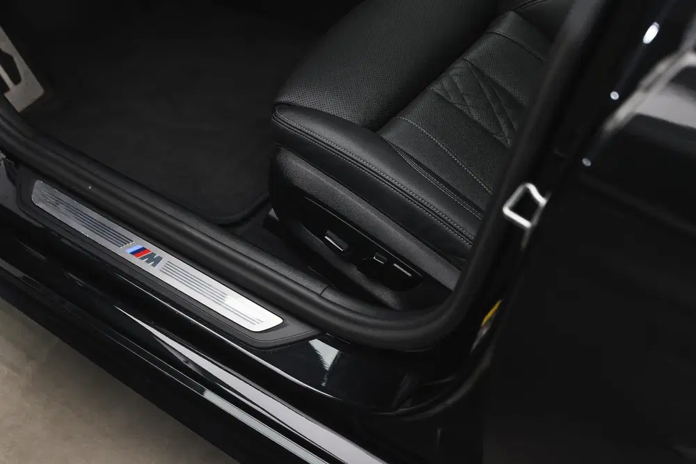 BMW 5-serie 5 Serie Touring 530e xDrive M Sport Automa uit 2022, foto 13