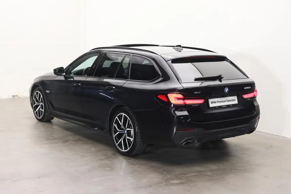 BMW 5-serie 5 Serie Touring 530e xDrive M Sport Automa uit 2022, foto 2