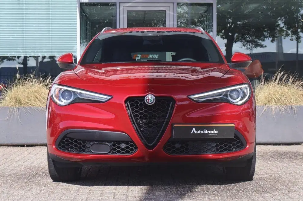 Alfa Romeo Stelvio 2.0 280pk AT AWD B-Tech uit 2019, foto 13