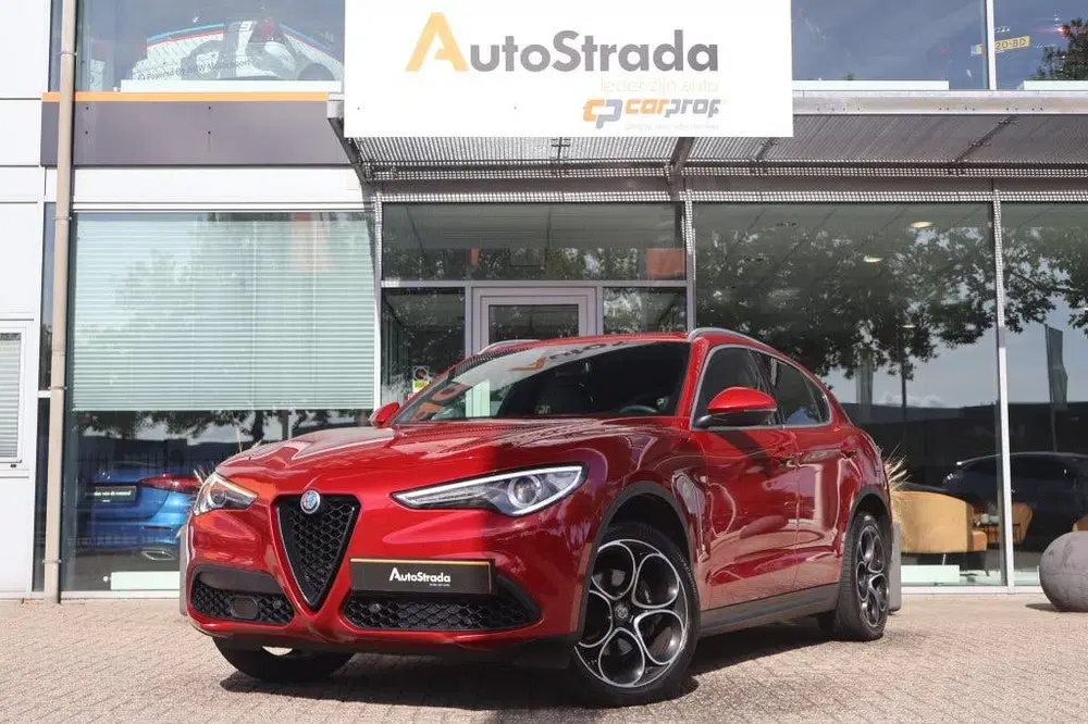 Alfa Romeo Stelvio 2.0 280pk AT AWD B-Tech uit 2019, foto 3