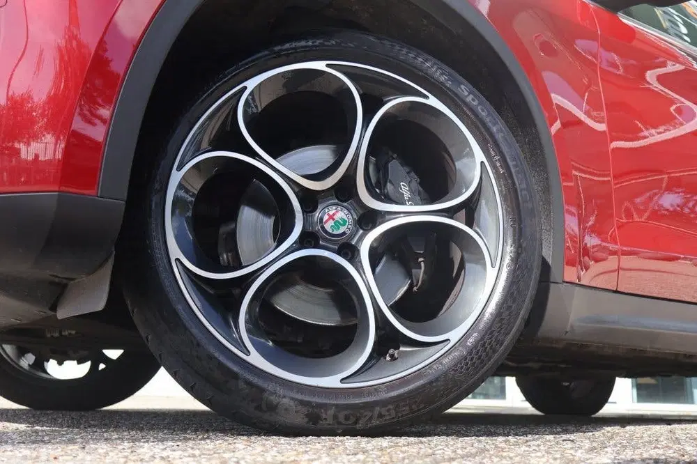 Alfa Romeo Stelvio 2.0 280pk AT AWD B-Tech uit 2019, foto 7