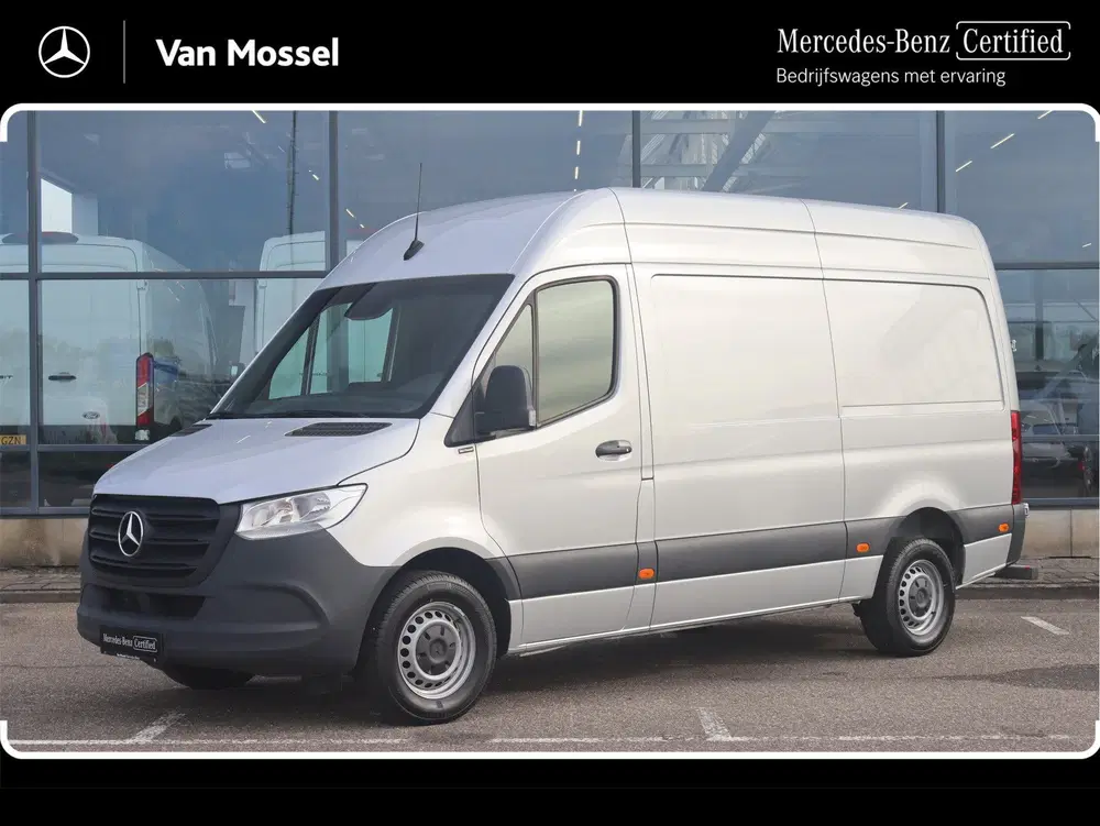 Mercedes-Benz Sprinter 317 CDI L2H2 uit 2023