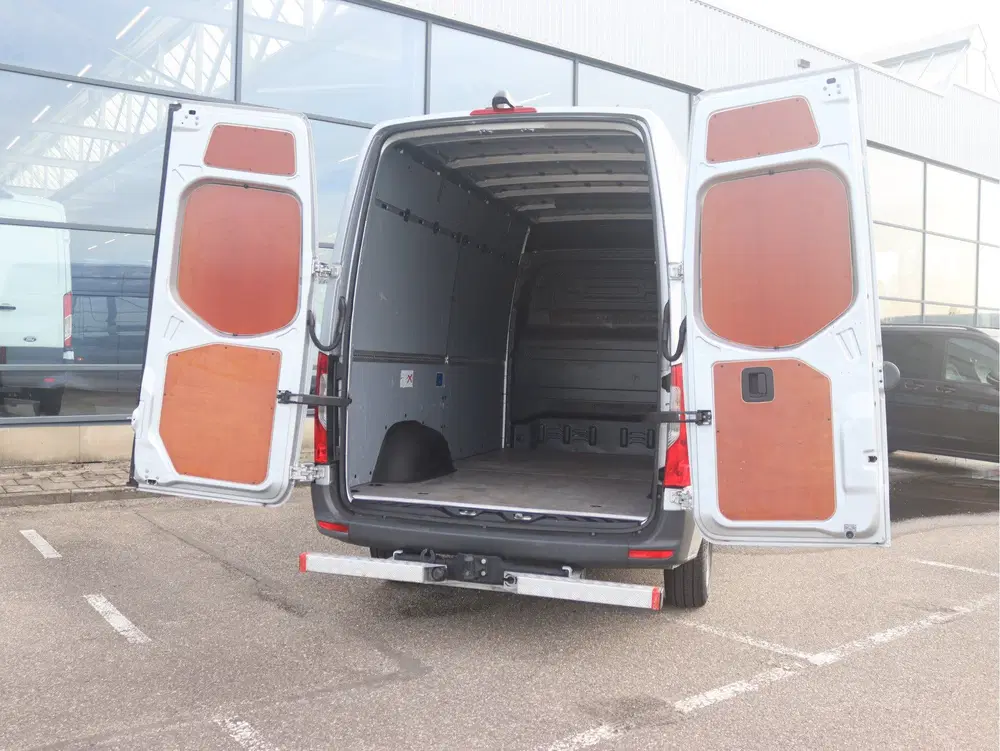 Mercedes-Benz Sprinter 317 CDI L2H2 uit 2023, foto 3