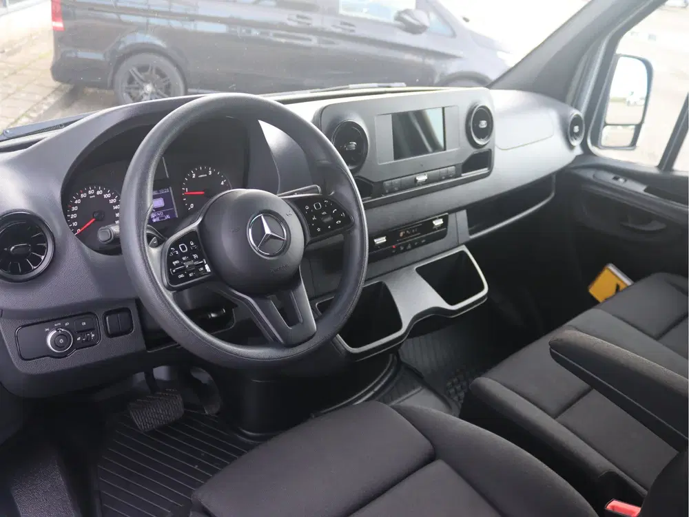 Mercedes-Benz Sprinter 317 CDI L2H2 uit 2023, foto 4