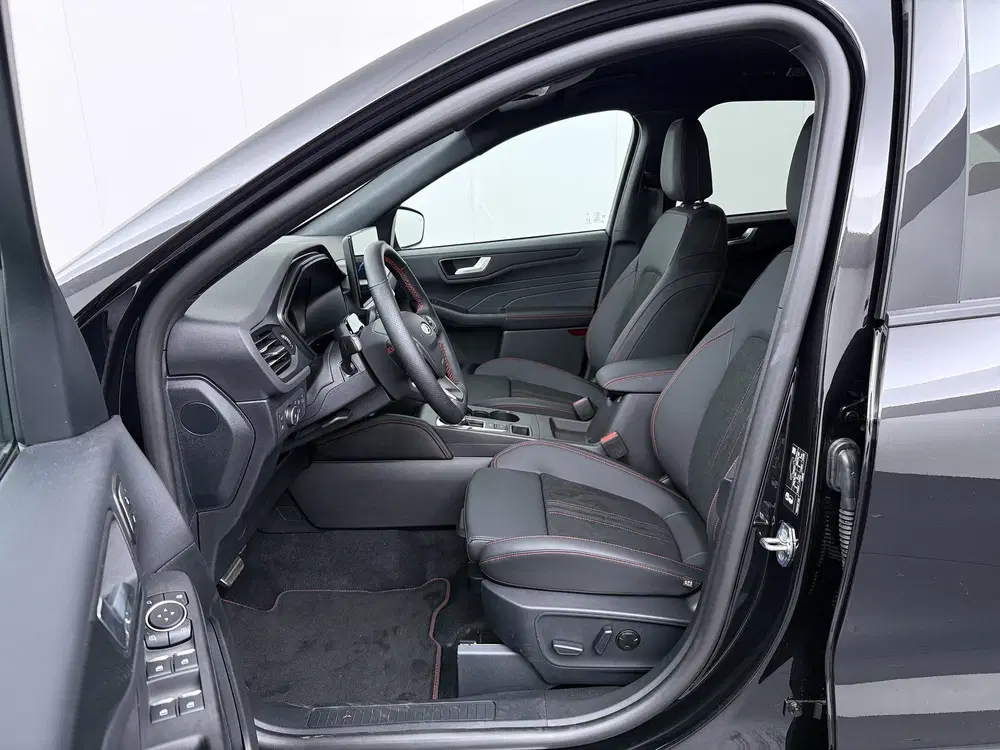 Ford Kuga 2.5 PHEV ST-Line X uit 2026, foto 11