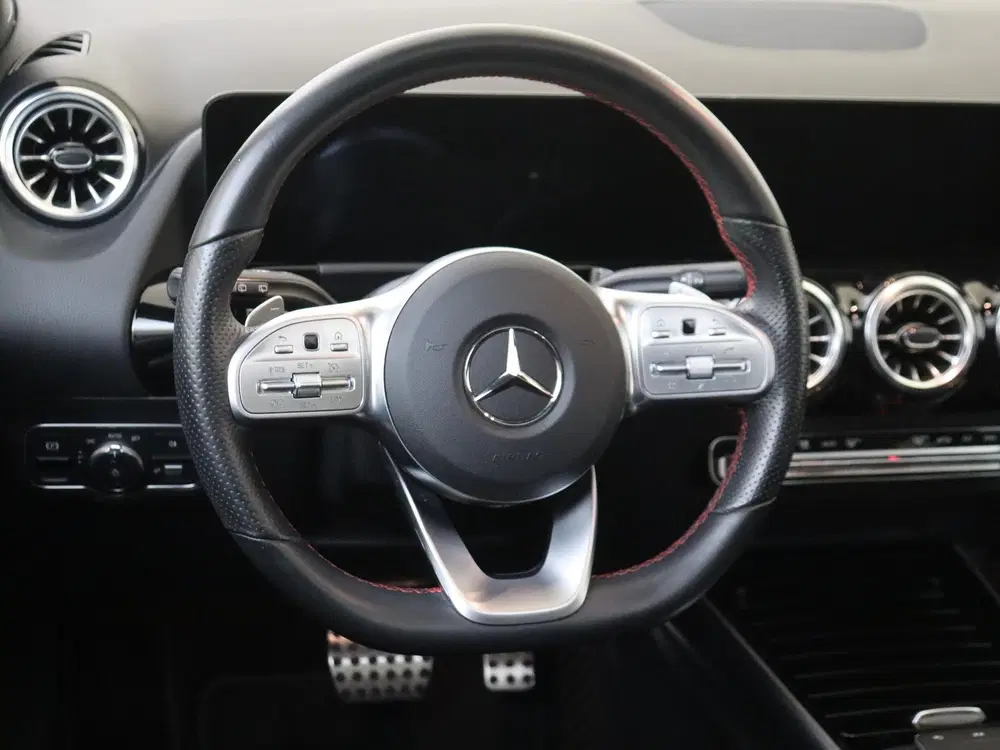 Mercedes-Benz B-Klasse 200 Business Solution AMG uit 2021, foto 10