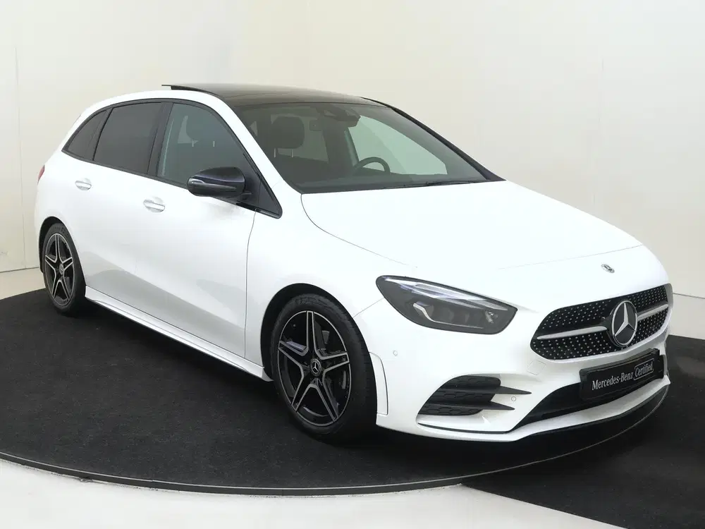 Mercedes-Benz B-Klasse 200 Business Solution AMG uit 2021, foto 2