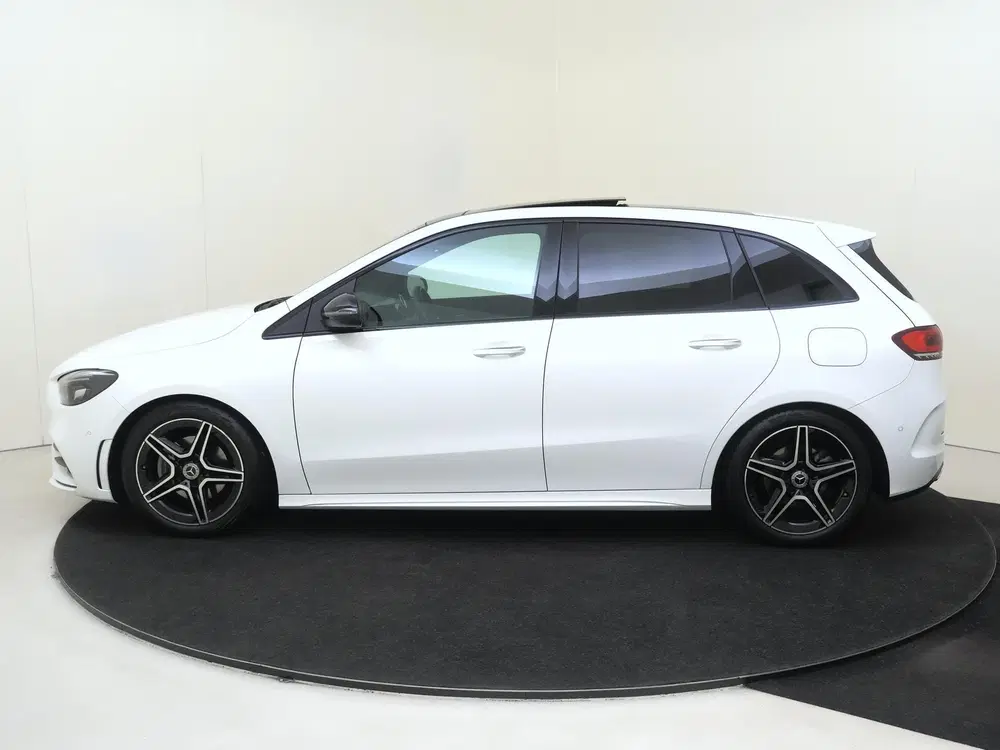 Mercedes-Benz B-Klasse 200 Business Solution AMG uit 2021, foto 8