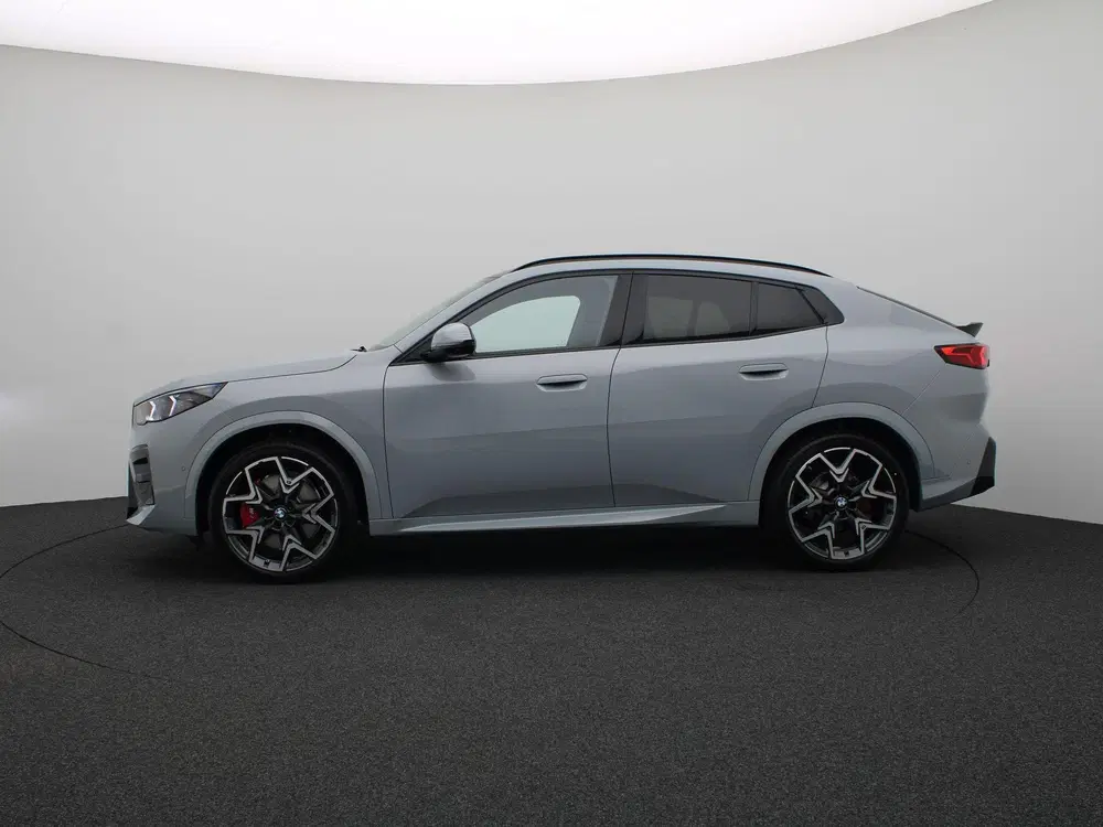 BMW iX2 xDrive30 67 kWh M Sport Edition M Sportpak uit 2026, foto 4