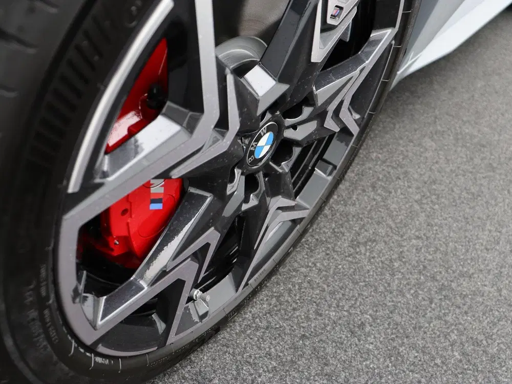 BMW iX2 xDrive30 67 kWh M Sport Edition M Sportpak uit 2026, foto 9