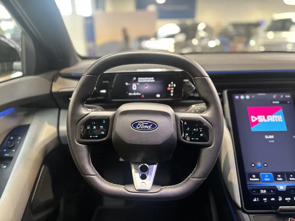Ford Capri Premium Standard Range RWD 52 kWh 190pk uit 2025, foto 13
