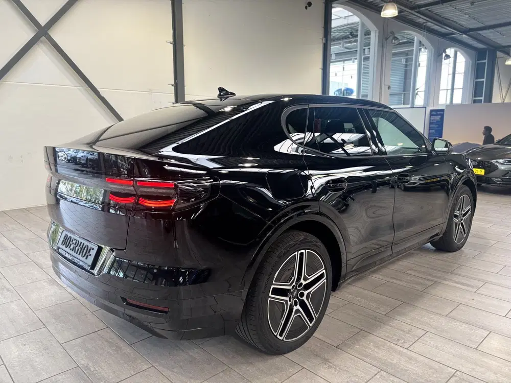 Ford Capri Premium Standard Range RWD 52 kWh 190pk uit 2025, foto 5