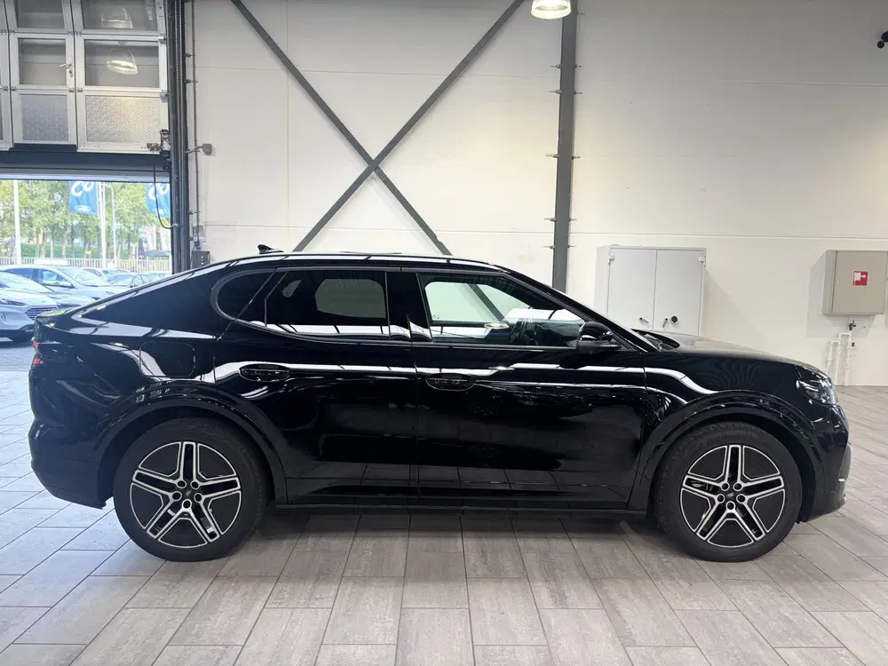 Ford Capri Premium Standard Range RWD 52 kWh 190pk uit 2025, foto 6