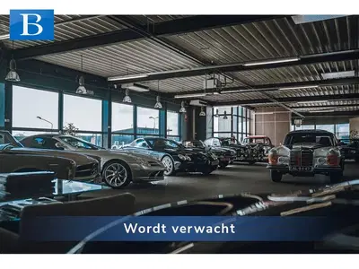 Mercedes-Benz E-Klasse 300e Exclusive-HYPERSCREEN-PAN uit 2025