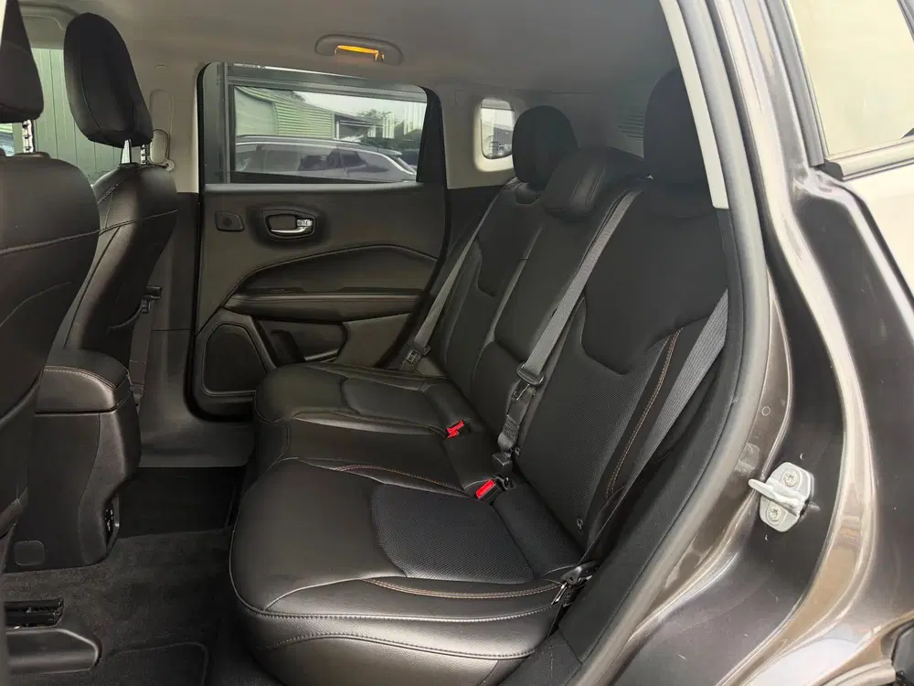 Jeep Compass 1.4 MultiAir Limited LED Navi Camera Beats uit 2019, foto 15