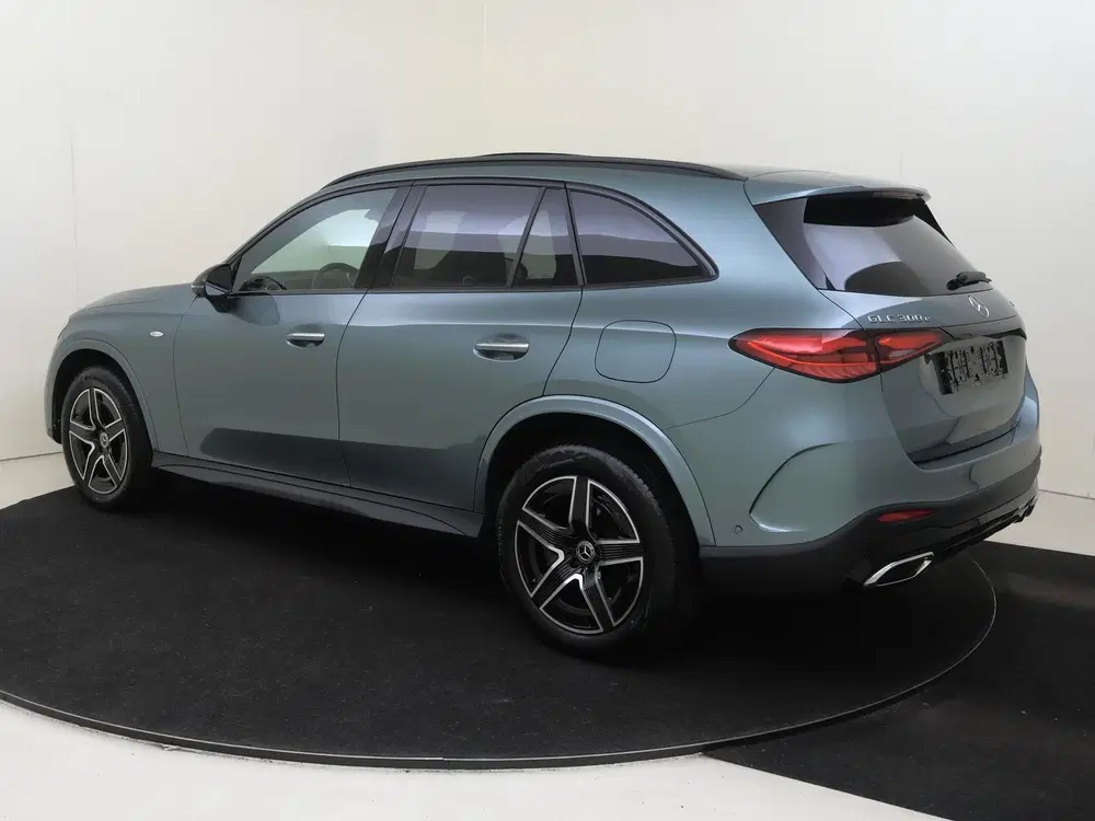 Mercedes-Benz GLC 300e 4MATIC Business Solution AMG uit 2025, foto 3