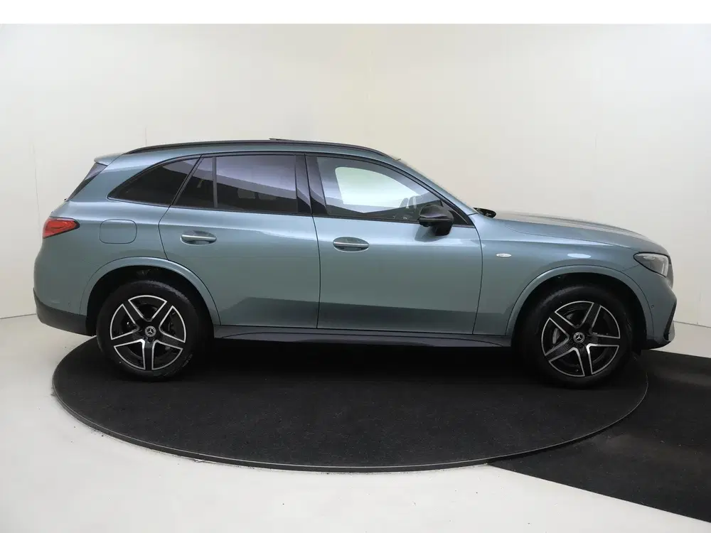 Mercedes-Benz GLC 300e 4MATIC Business Solution AMG uit 2025, foto 9